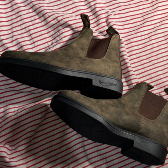 Blundstone Boots, Rustic Brown Men’s size AU 11 US 12 - Picture 2 of 8